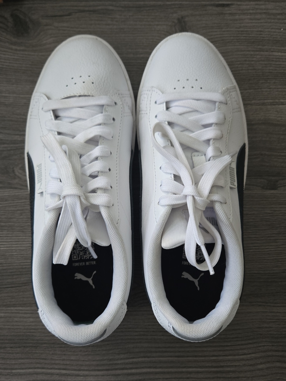Puma Women's White Sneakers with Black Formstrip_0088